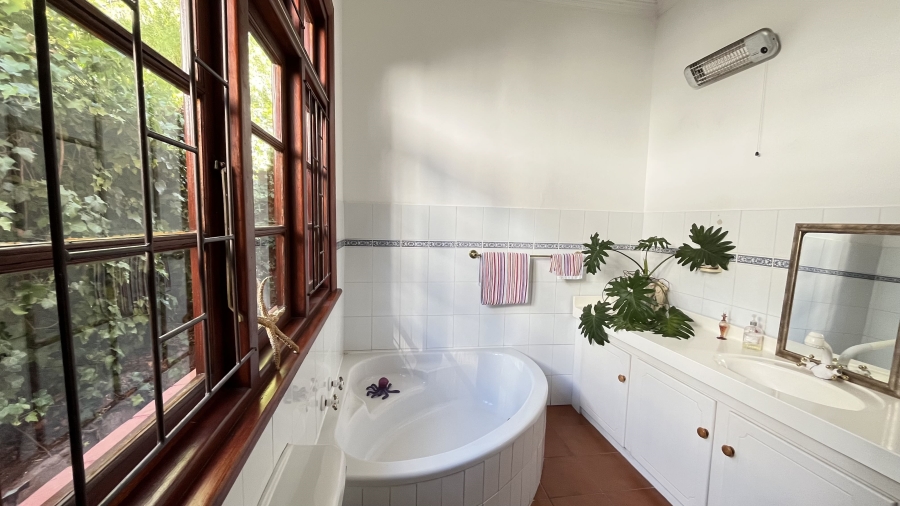 3 Bedroom Property for Sale in Seaforth Western Cape